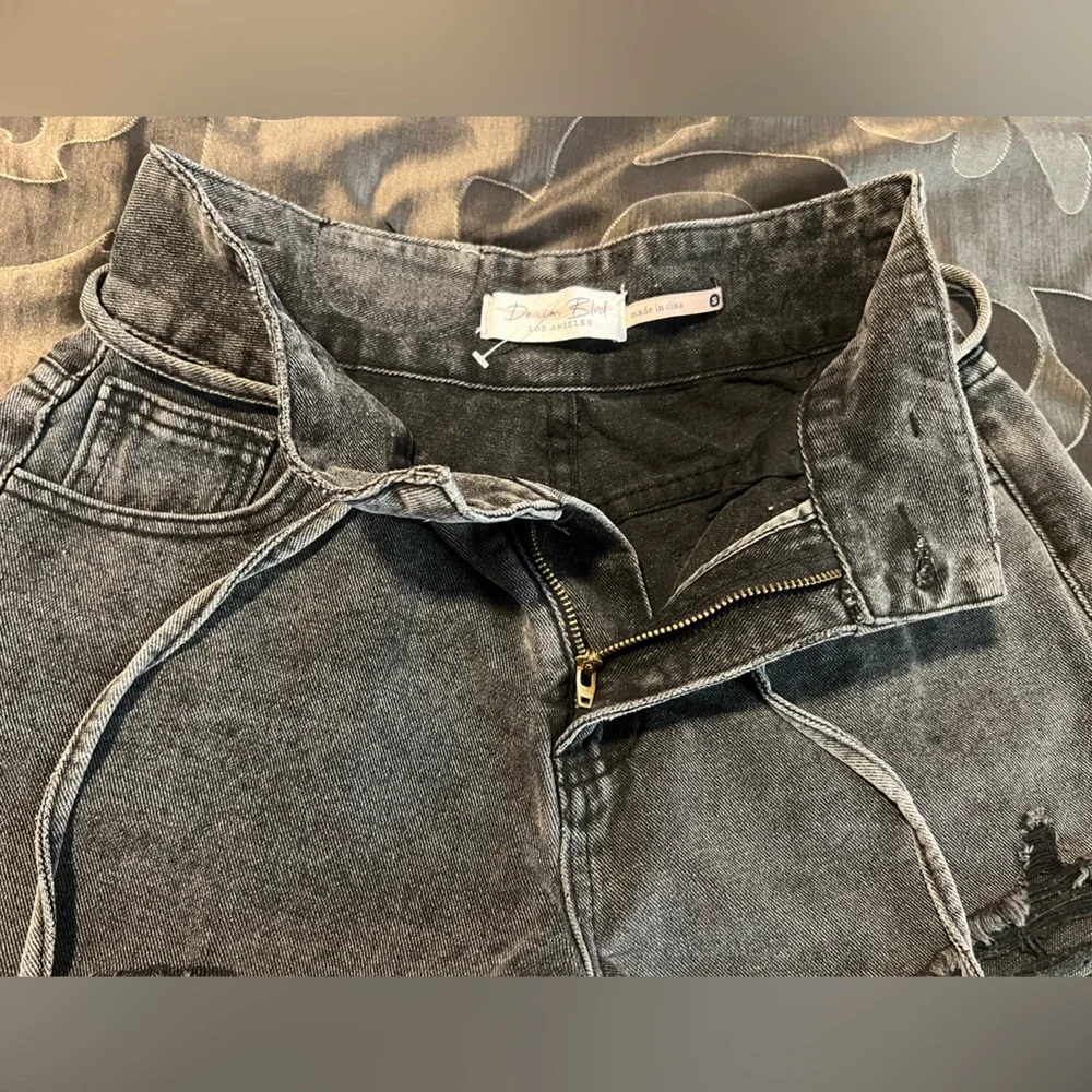 Denim Blvd Los Angeles Women’s Faded Black Denim High Waist Shorts Tie Belt SM